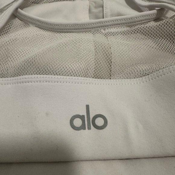 Alo - Picture 8 of 8